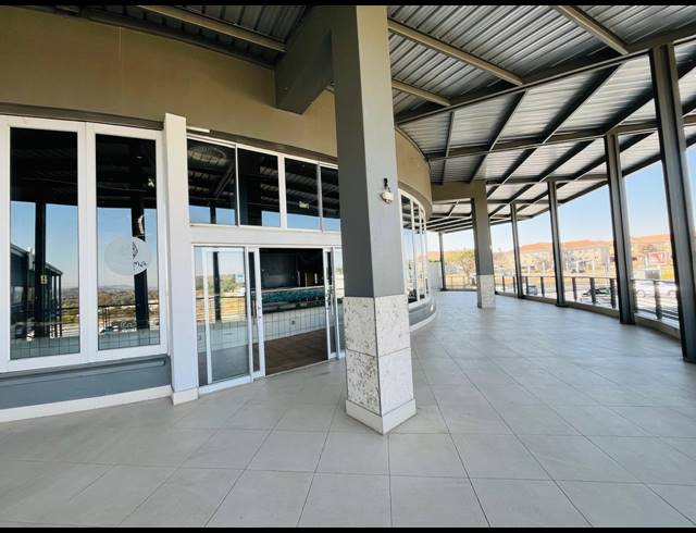 338M² RESTAURANT TO LET IN FOURWAYS